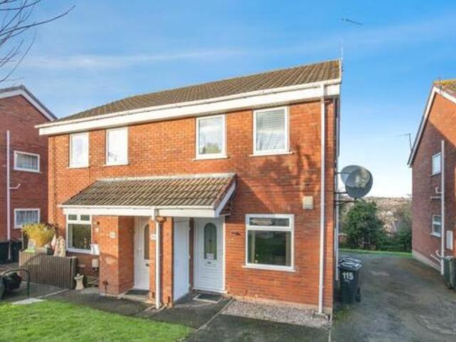 House for sale in Halesowen, West Midlands