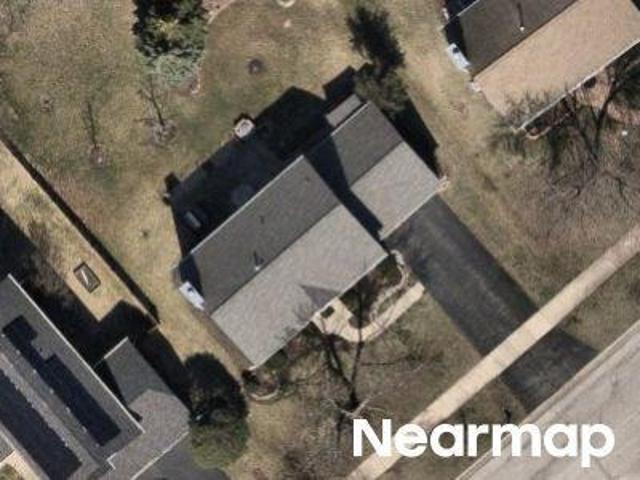 House for sale in Aurora, Illinois