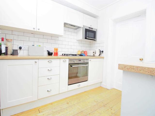 Apartment for rent in Silvertown, Greater London