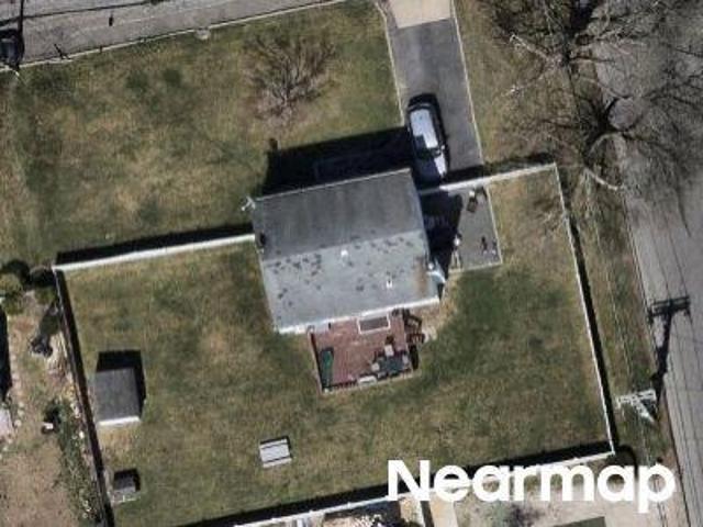 House for sale in Bohemia, New York