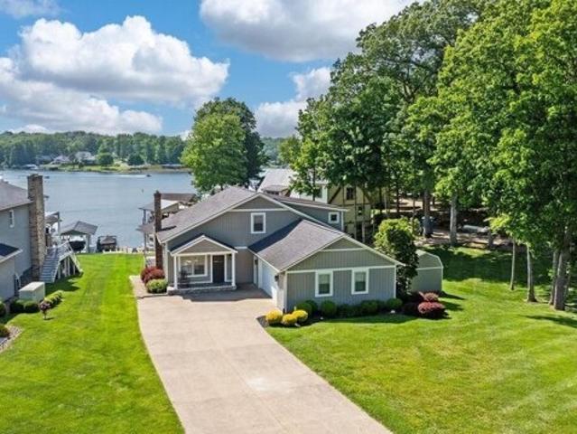 House for sale in Howard
