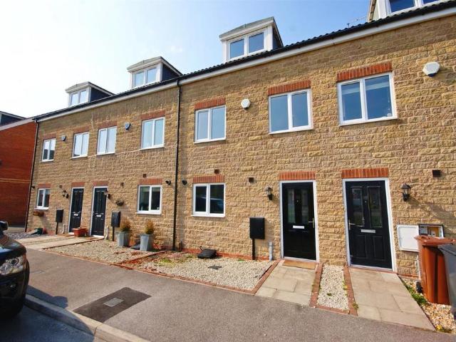 House for rent in Birchwood, Lincoln
