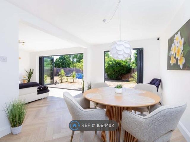 House for rent in Cox Green, Maidenhead