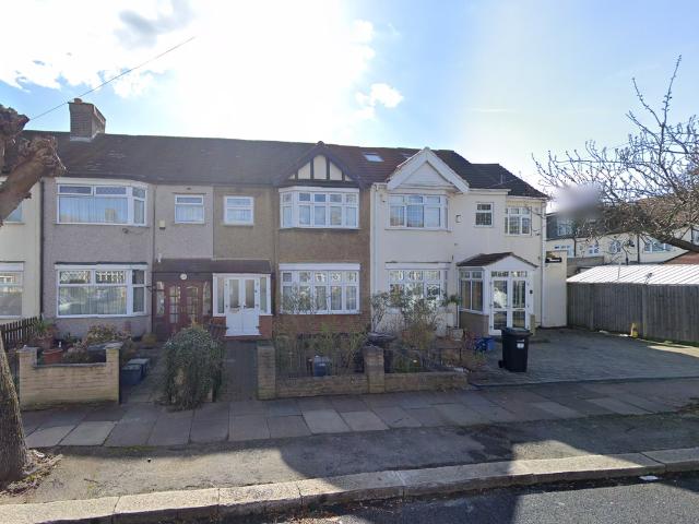 House for rent in London Borough of Redbridge, Greater London