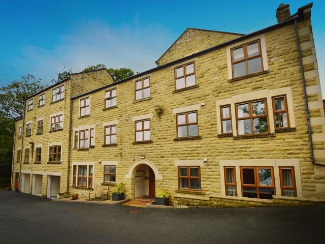 Apartment for rent in Riddlesden, Bradford