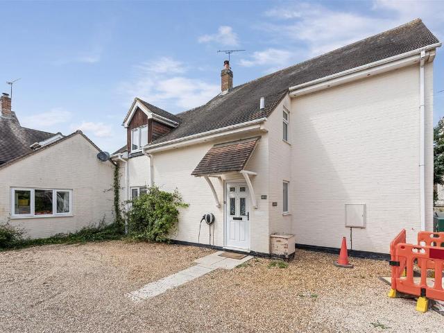 Apartment for rent in Priest Down, Hampshire