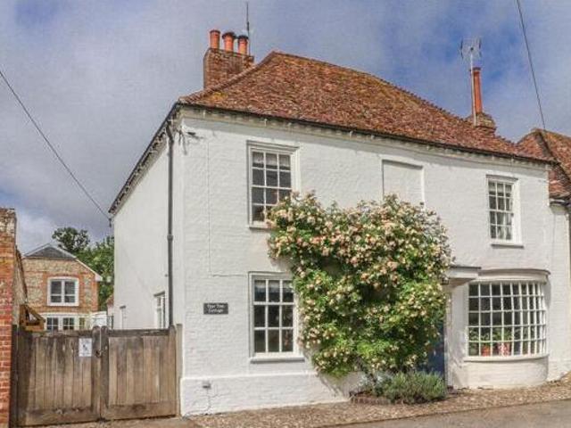 House for sale in Barton Stacey, Hampshire