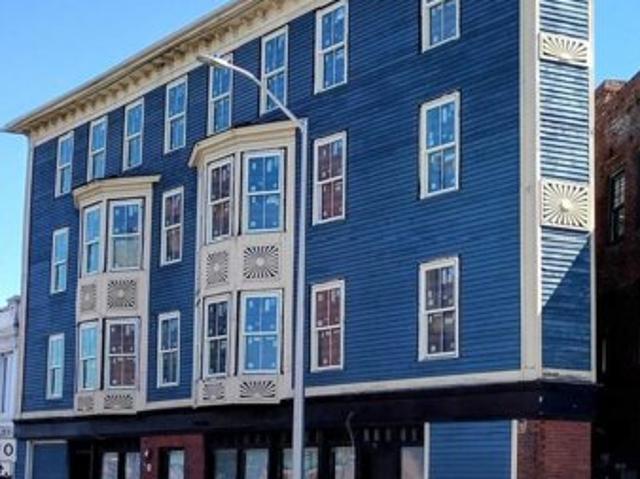 House for sale in South Common Historic District, Lowell