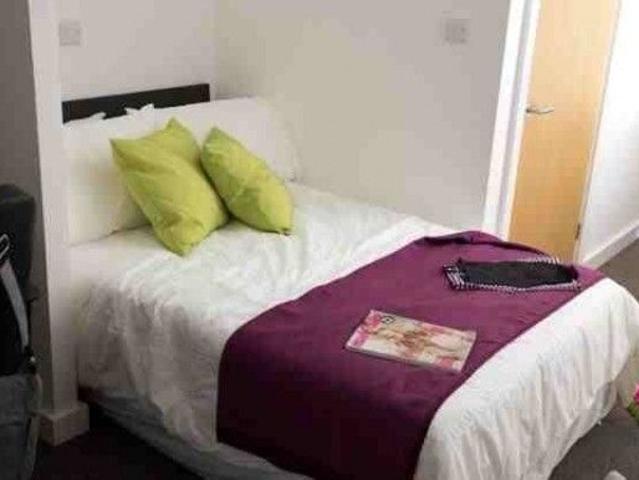 Room for rent in West Yorkshire