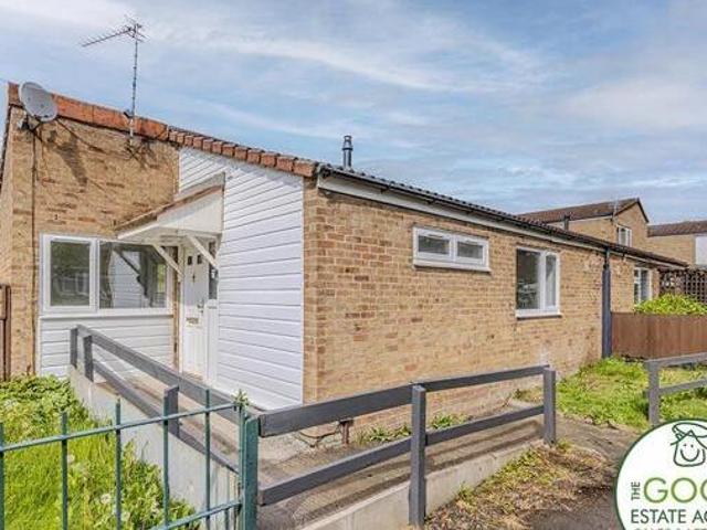 House for sale in Colshaw Farm, Wilmslow