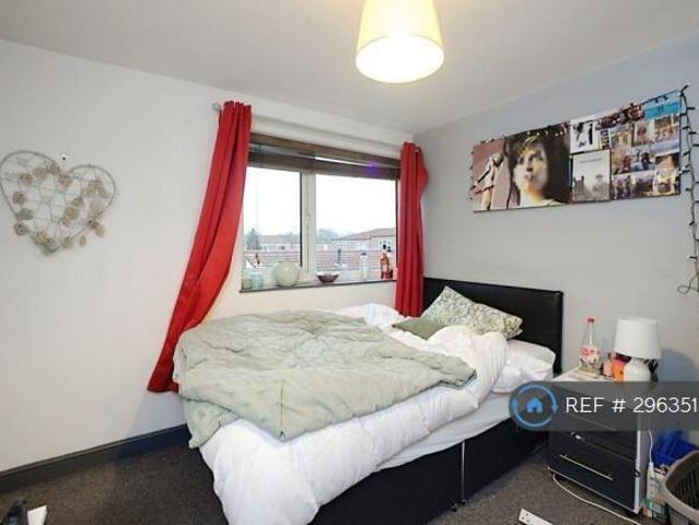 House for rent in Colshaw Farm, Wilmslow