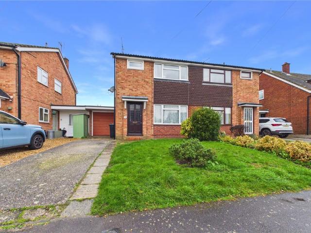 House for rent in Ryeish Green, Spencers Wood