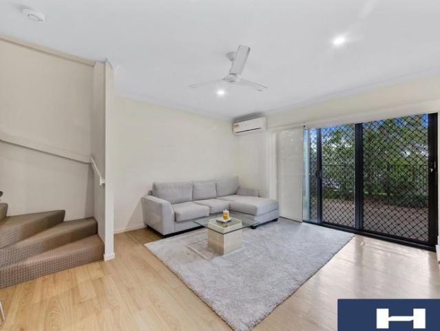 Townhouse for rent in Toombul, Queensland