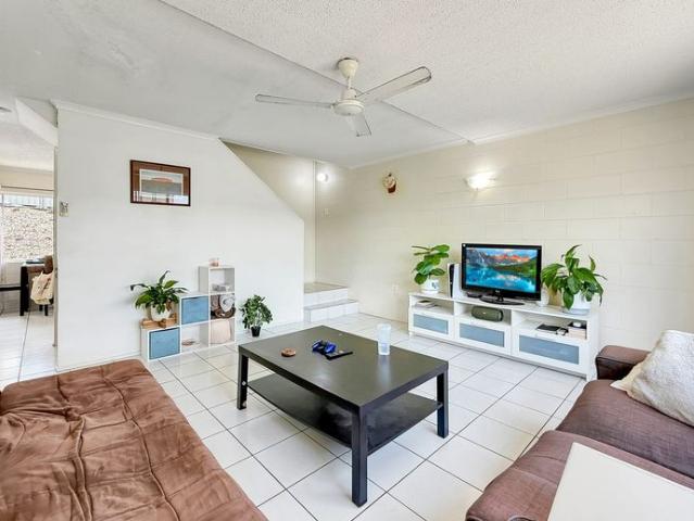 Apartment for rent in Cannonvale, Queensland