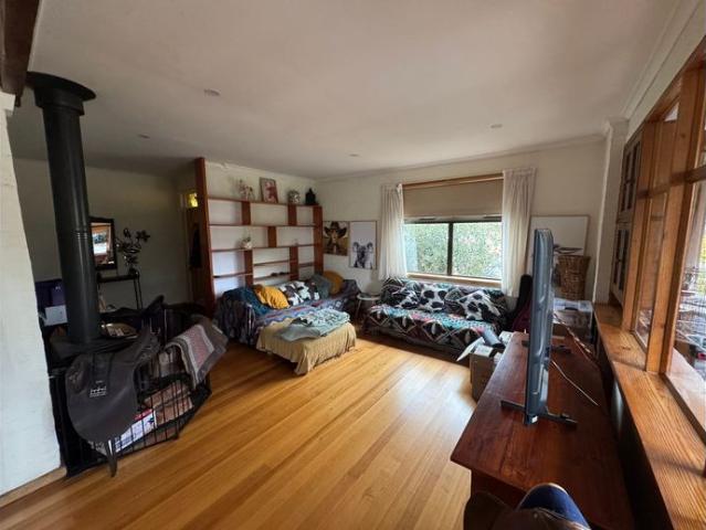 House for rent in Wandong, Victoria