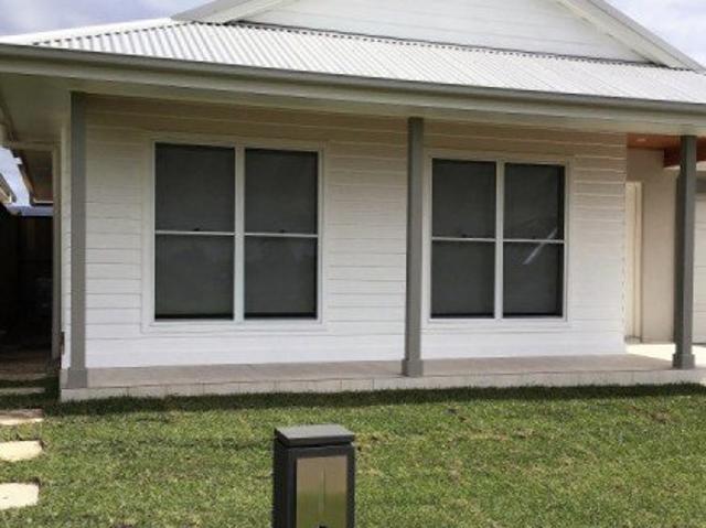 Duplex for rent in Sydney, New South Wales
