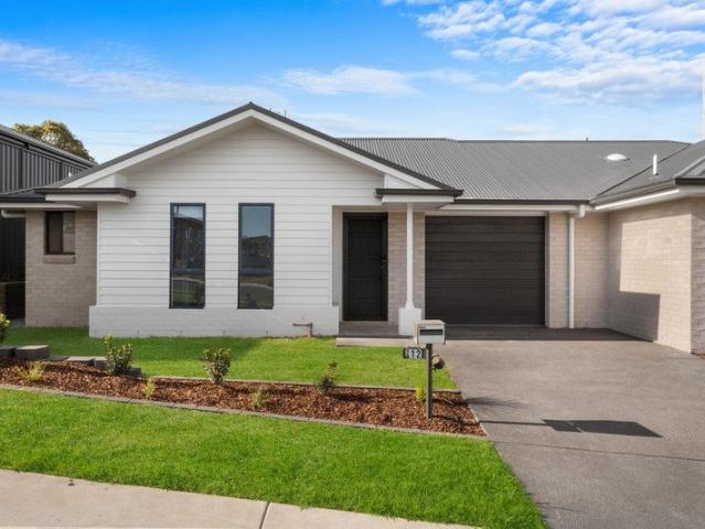 Duplex for rent in Gillieston Heights, Newcastle-Maitland