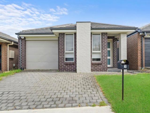 House for rent in Gregory Hills, Sydney