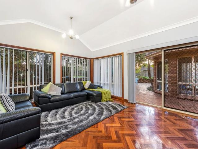 House for rent in Glen Alpine, Sydney
