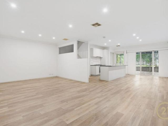 House for rent in Stanhope Gardens, Sydney