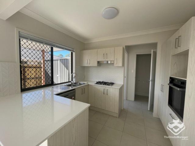 Townhouse for rent in Toombul, Queensland