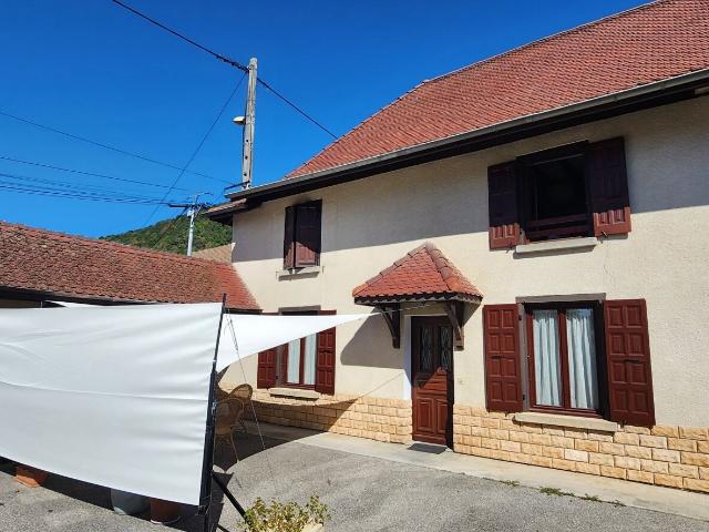 Maison location à La Tour-du-Pin, Apprieu