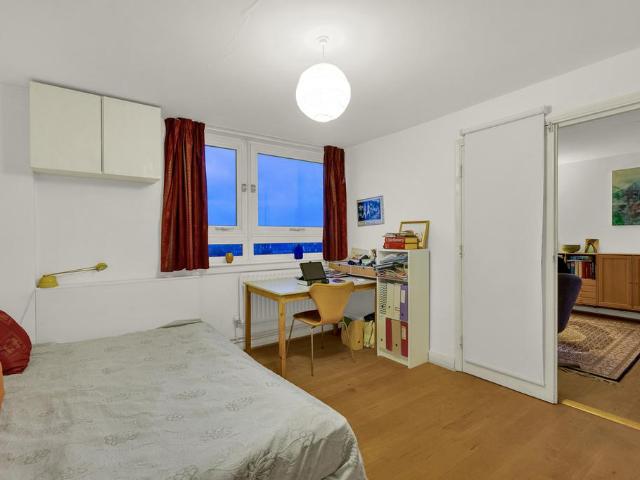 Apartment for rent in Brierly Gardens, Bethnal Green