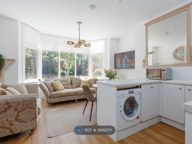 Apartment for rent in Parkstone, Poole