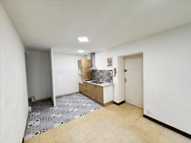 Appartement location à La Baume-de-Transit, Drôme