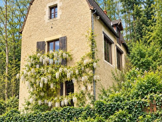 Maison vente à Apremont-sur-Allier, Cher