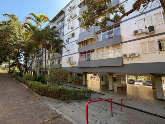 Apartamento venda em Região Geográfica Imediata do Distrito Federal, Região Integrada de Desenvolvimento do Distrito Federal e Entorno