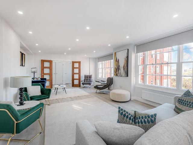 Apartment for rent in St. John's Wood, Greater London