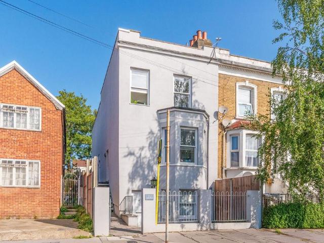 Apartment for rent in London Borough of Croydon, Greater London