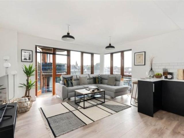 Apartment to rent in Bluebell, North Tipperary