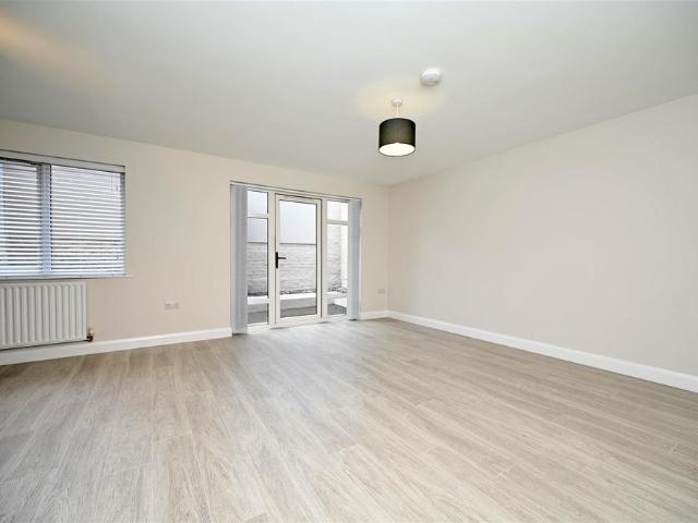 Apartment for rent in Sydenham, Northern Ireland