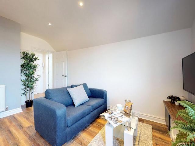 Apartment for rent in Hyde Park, West Yorkshire