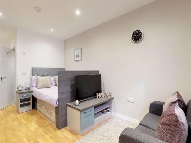 Studio for rent in City Centre, South Yorkshire