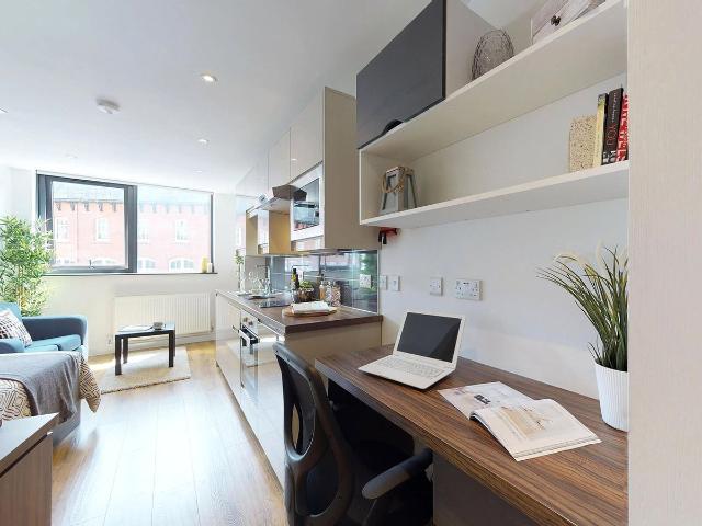 Studio for rent in Woodhouse, West Yorkshire