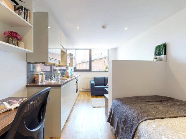 Studio for rent in Woodhouse, West Yorkshire