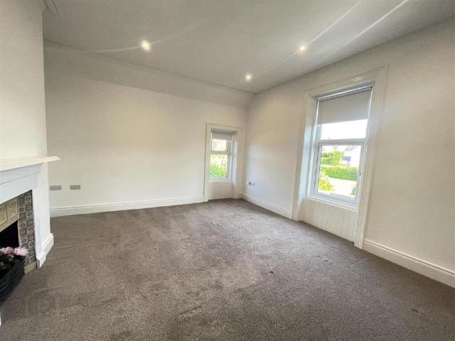 Apartment for rent in Dunmurry, Northern Ireland