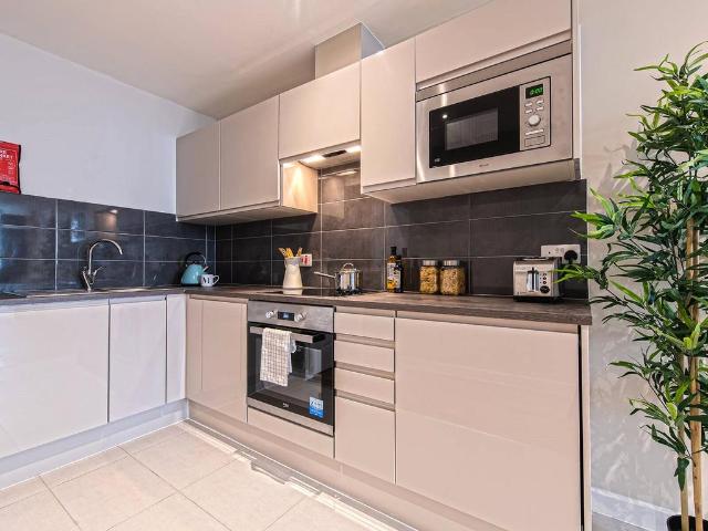 Apartment for rent in Woodhouse, West Yorkshire
