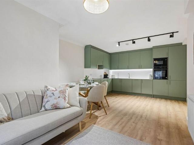 Apartment to rent in Bluebell, North Tipperary