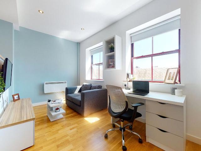Studio for rent in Woodhouse, West Yorkshire