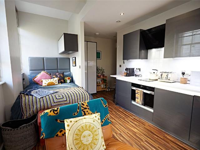 Studio for rent in City Centre, Georgia