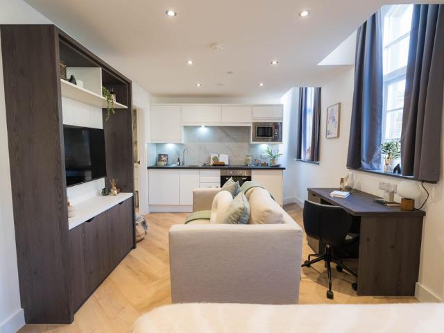 Studio for rent in West Yorkshire