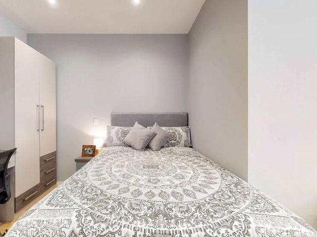 Studio for rent in City Centre, Isle Of Man