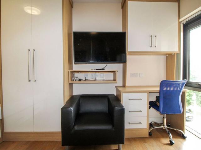 Studio for rent in West Yorkshire