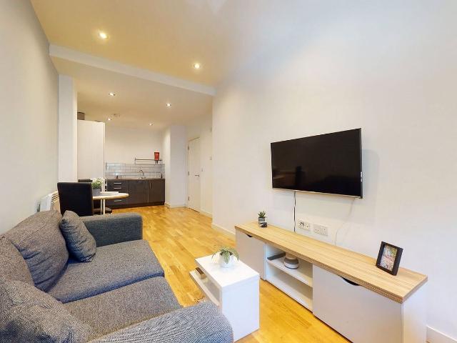 Apartment for rent in Woodhouse, West Yorkshire