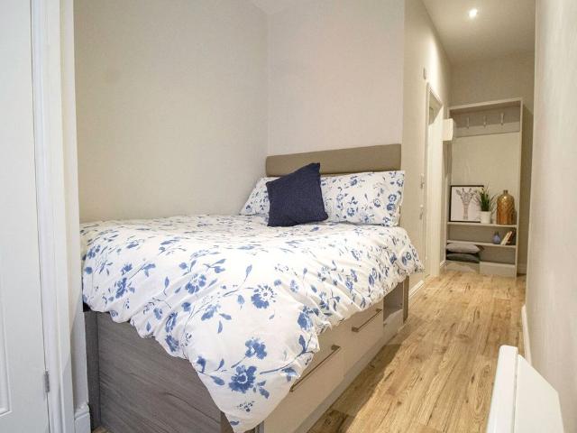 Studio for rent in City Centre, Georgia