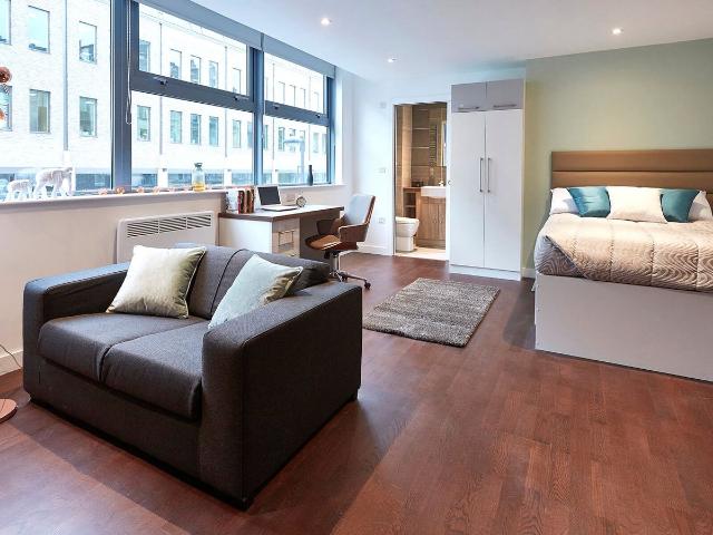 Studio for rent in West Yorkshire